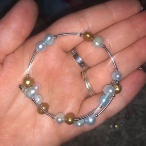 Vantel pearls wire wrap